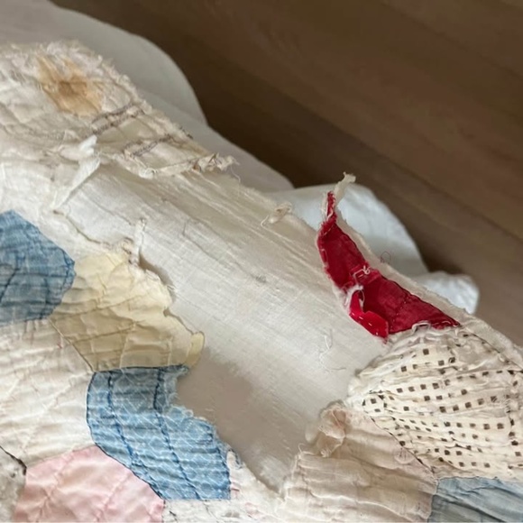 Antique Hexagon Cutter Quilt - Picture 5 of 7